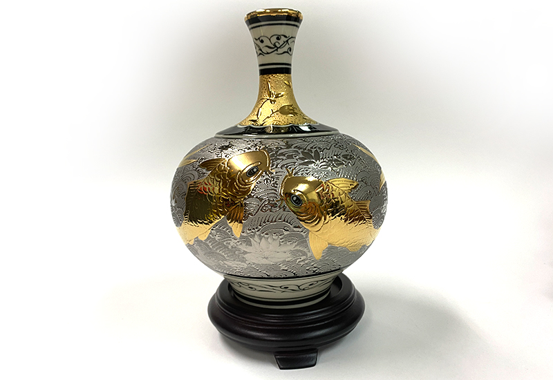 有餘金銀瓶